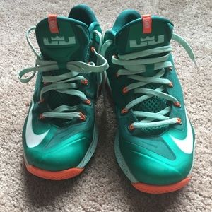 Lebron 11’s